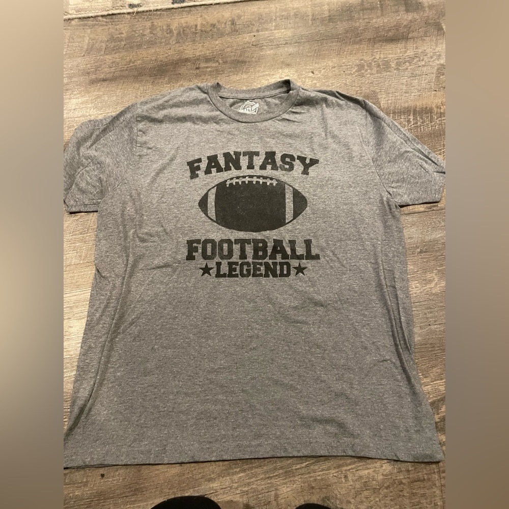 Men’s Fantasy Football tshirt size large